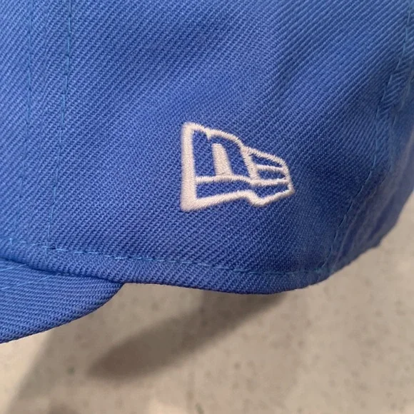 Supreme “iced” New Era cap. Size:7-1/2” - Picture 2 of 5